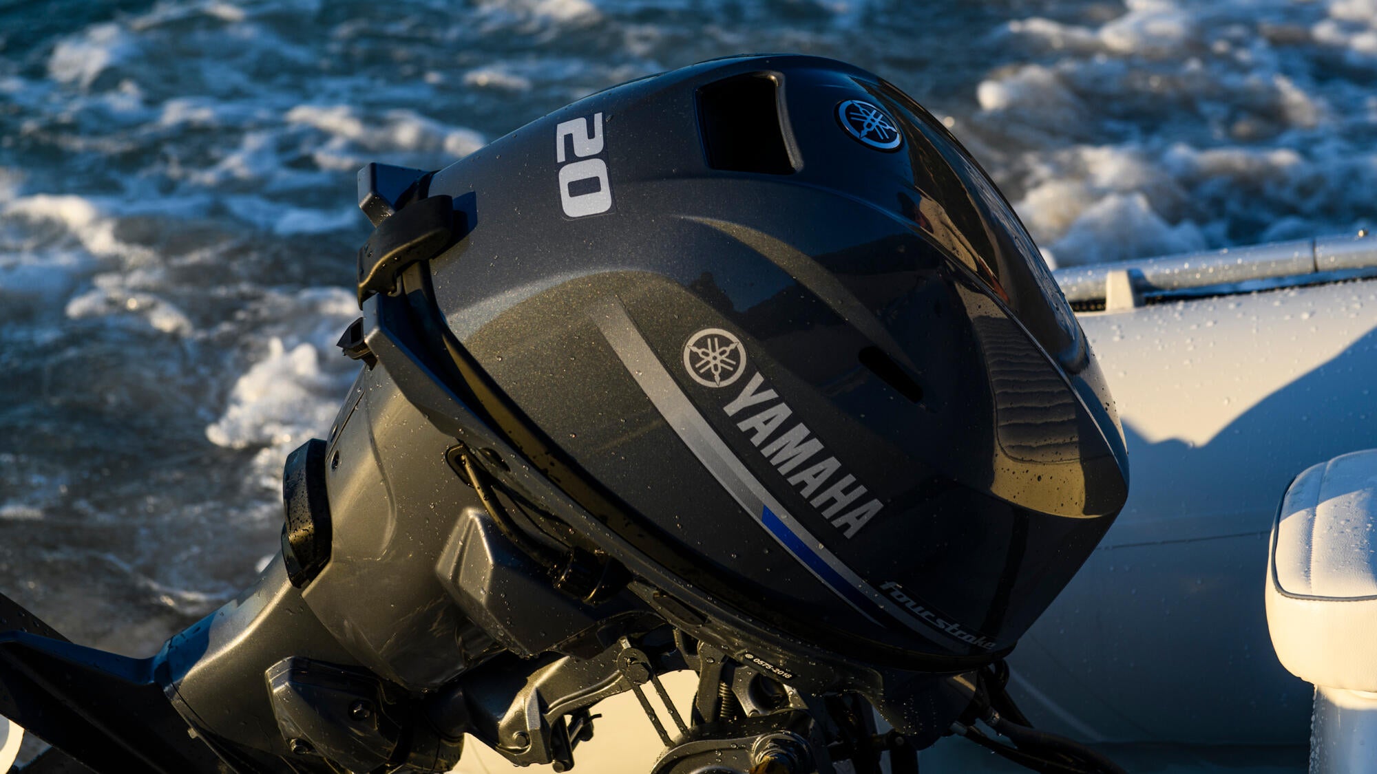 Yamaha F20 - Kvarnbackens Båt AB