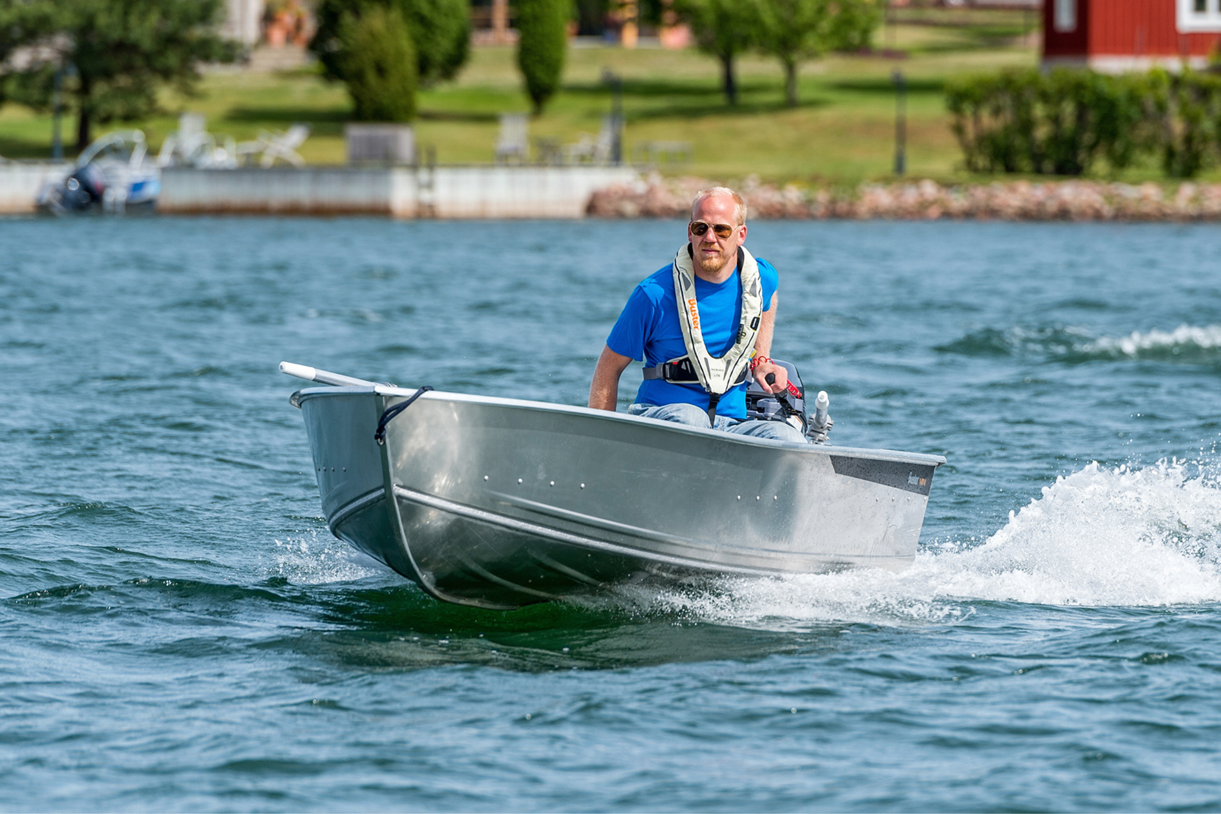 Buster Mini - Kvarnbackens Båt AB