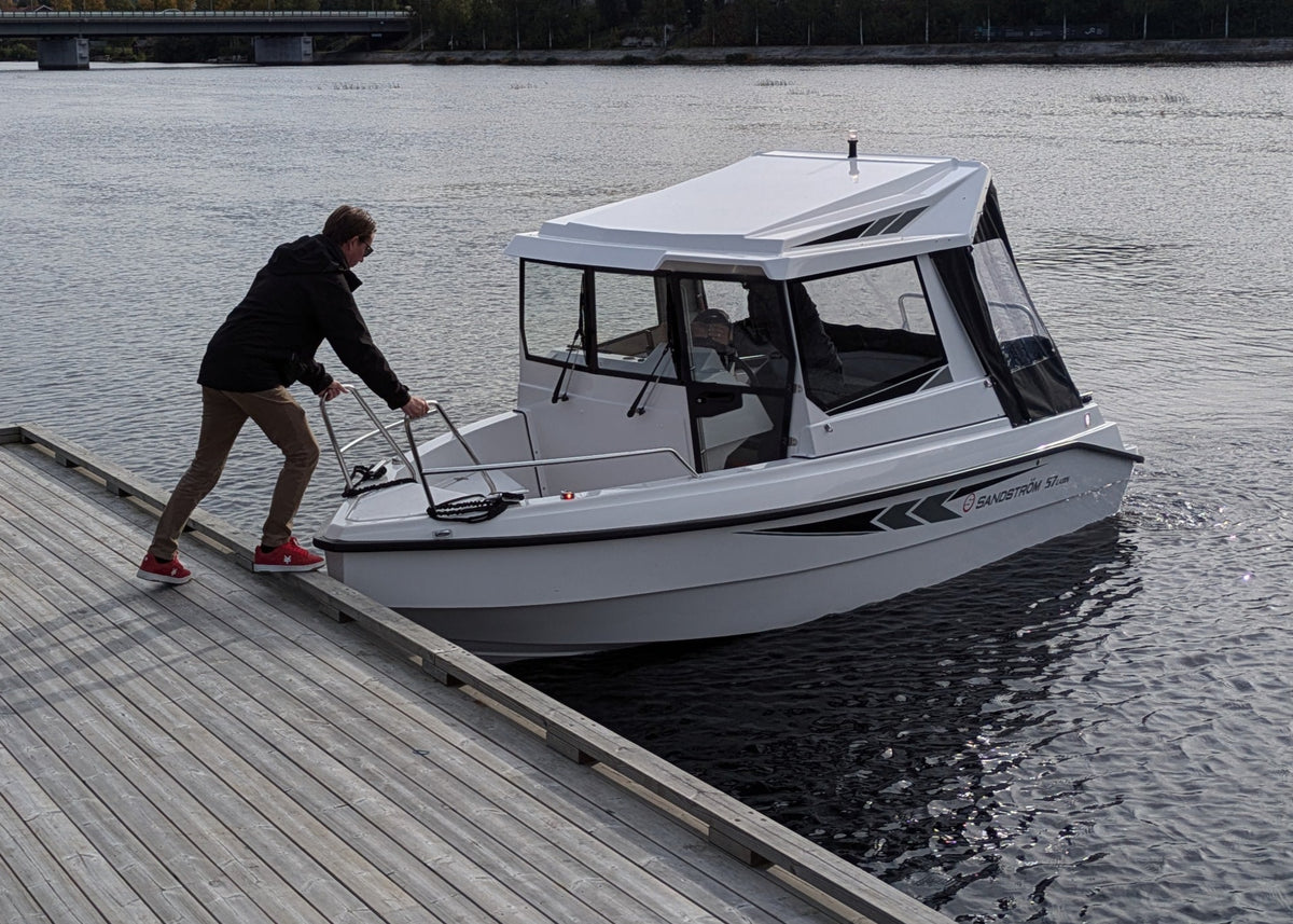 Sandström Ultra 57 Cabin - Kvarnbackens Båt AB