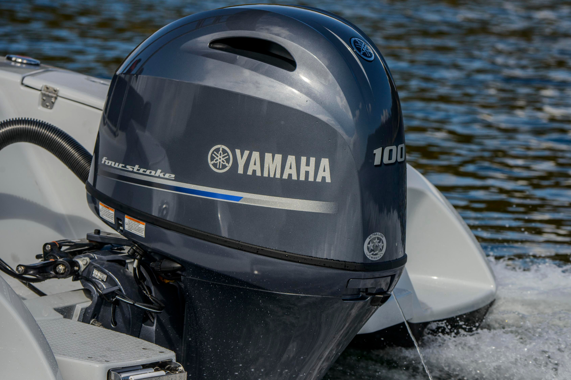 Yamaha F100 - Kvarnbackens Båt AB