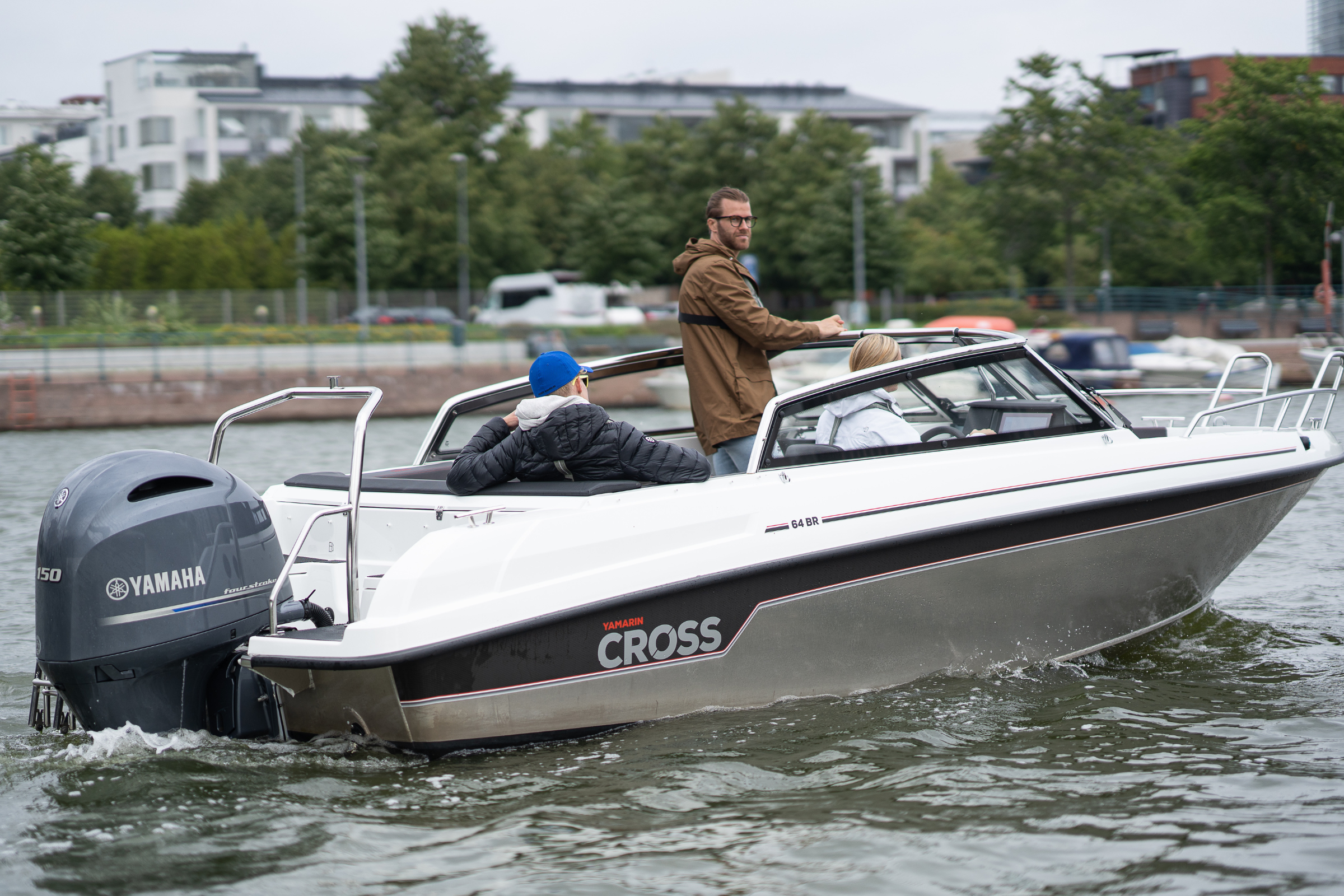 Yamarin Cross 64 BR - Kvarnbackens Båt AB