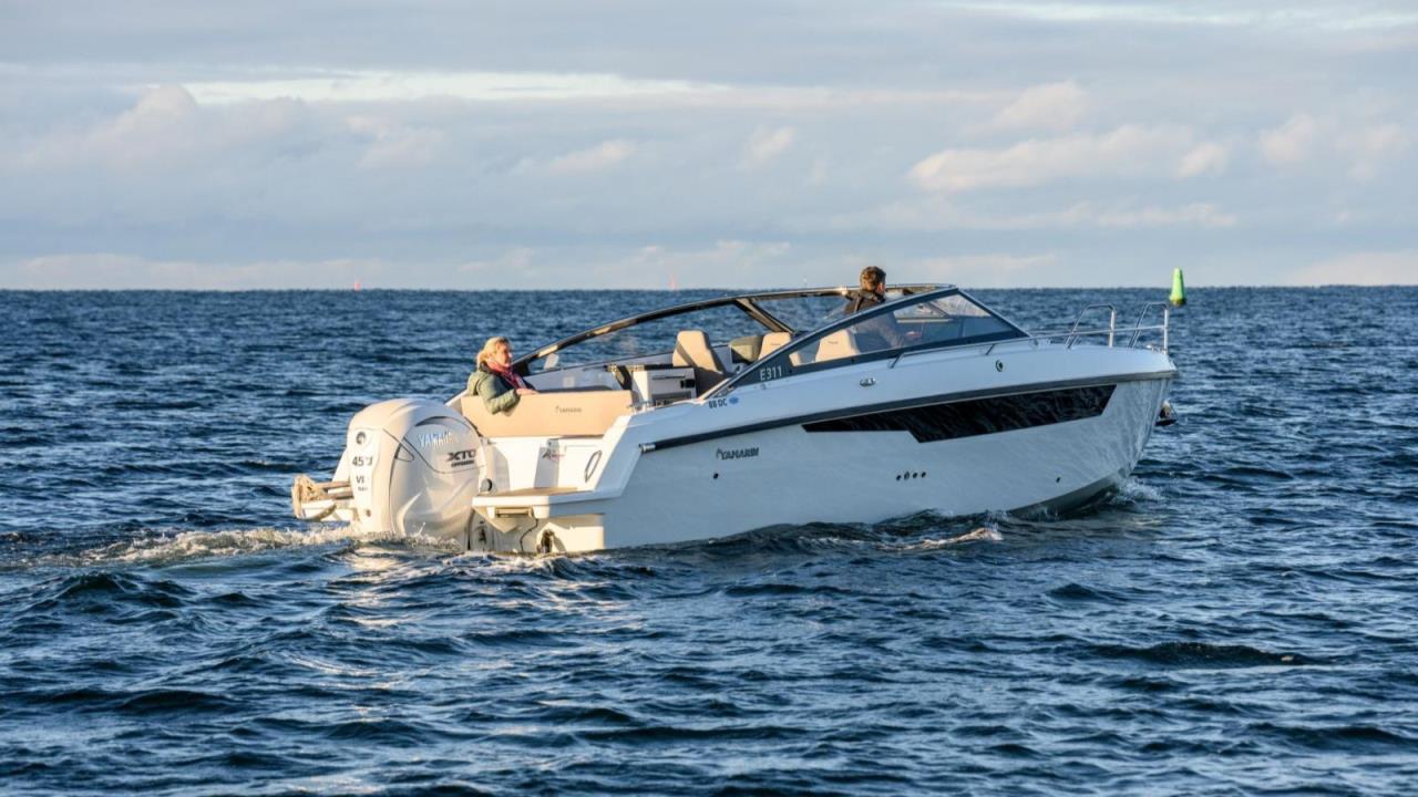 Unik Yamarin 88DC med Teak och Yamaha XTO 450!