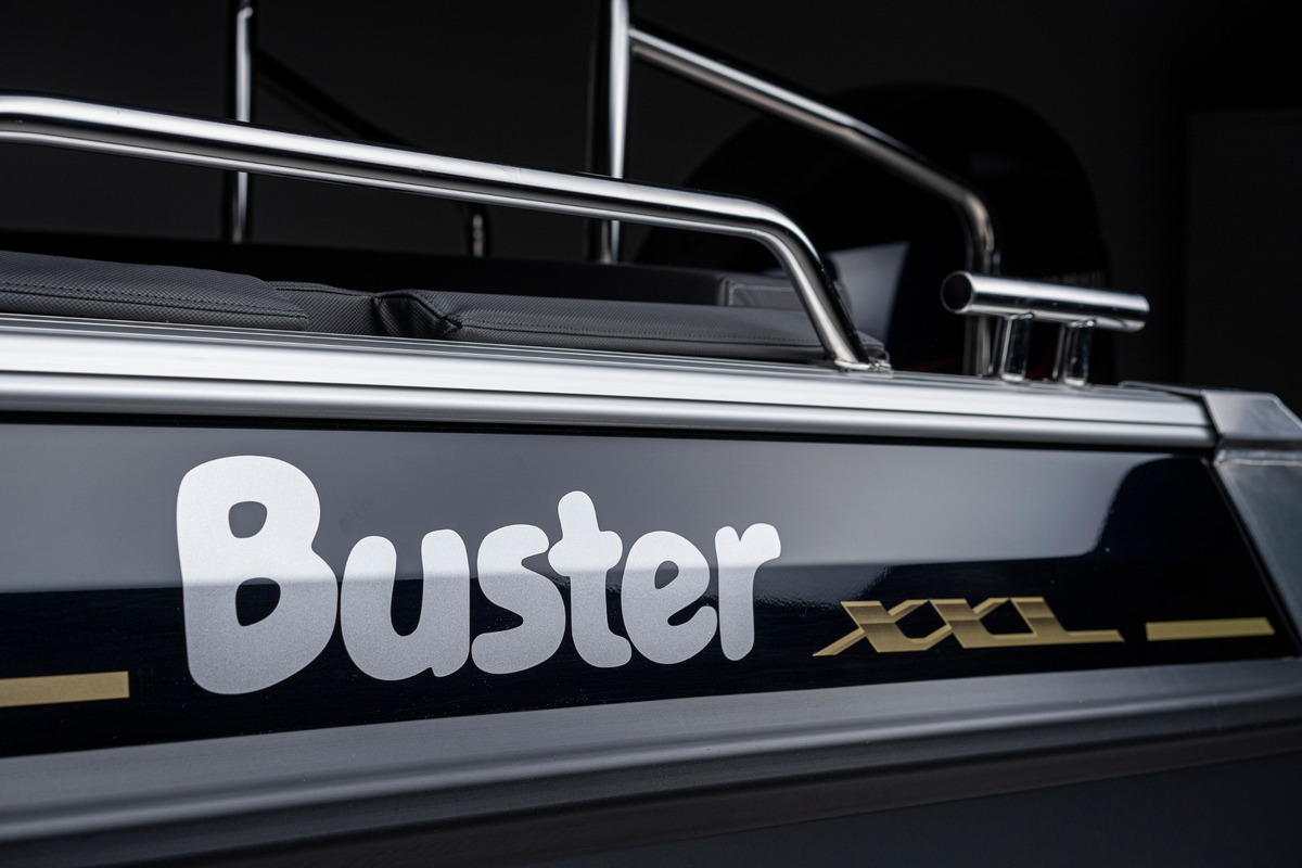 Buster XXL Vmax - Kvarnbackens Båt AB