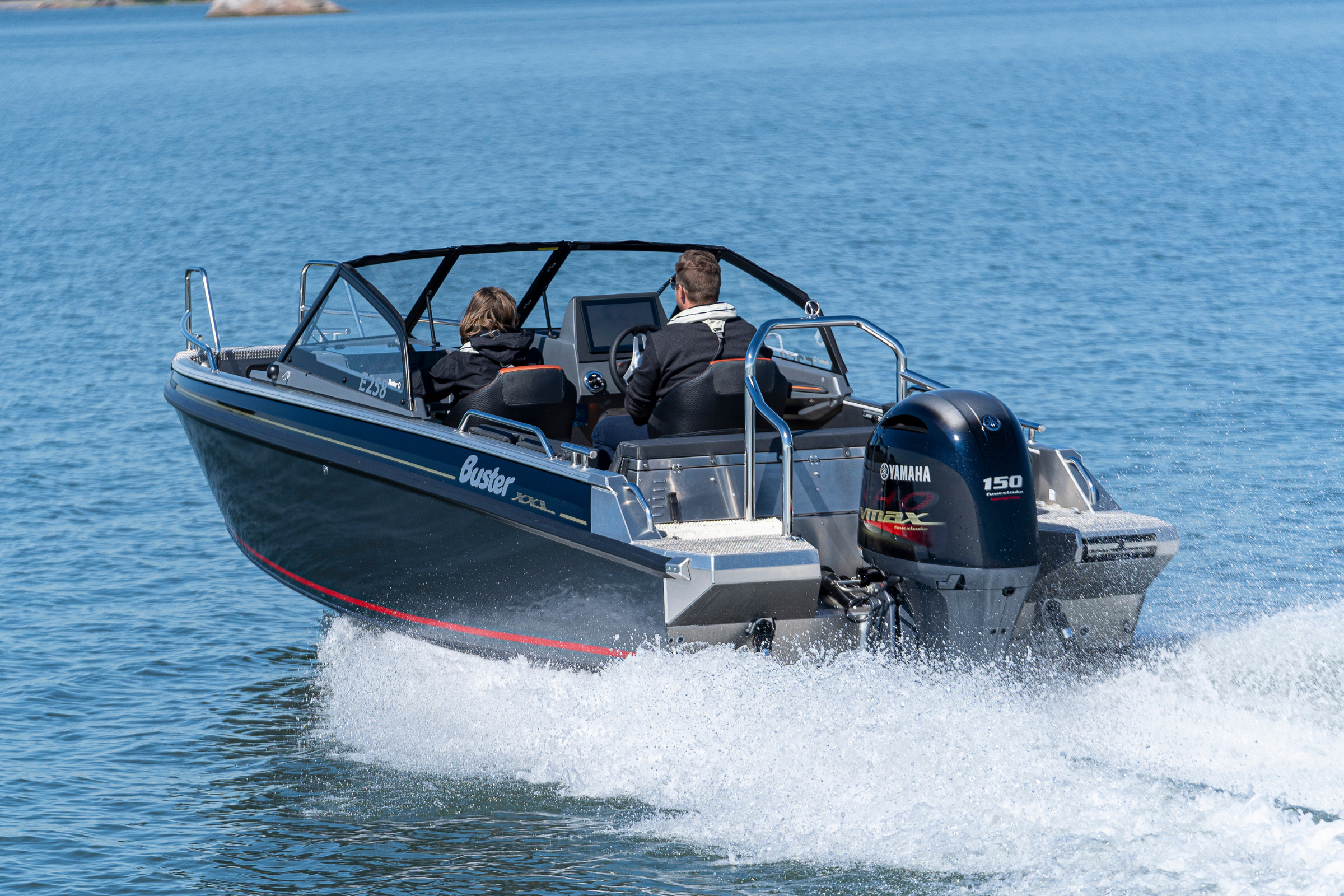 Buster XXL Vmax - Kvarnbackens Båt AB