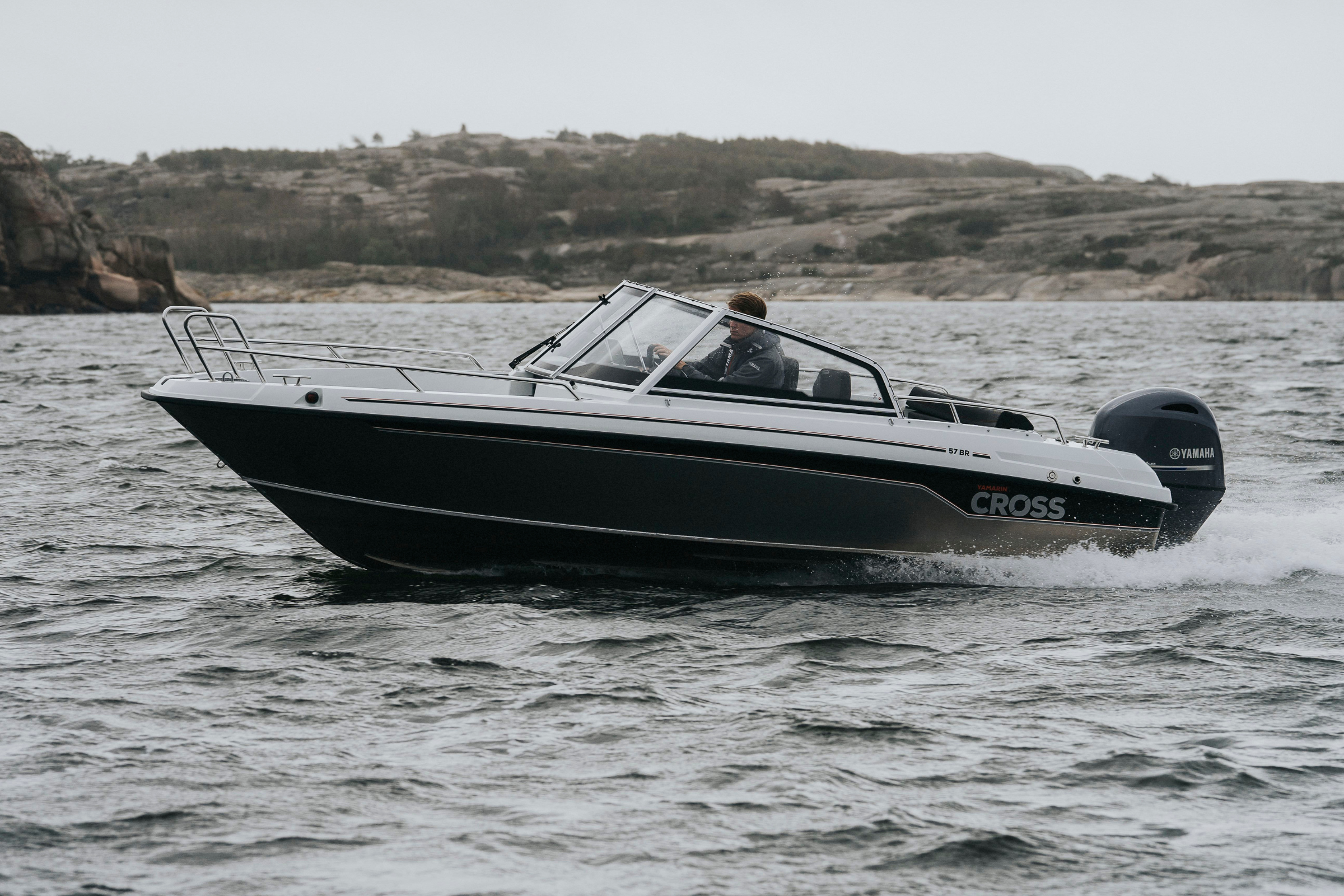 Yamarin Cross 57 BR - Kvarnbackens Båt AB