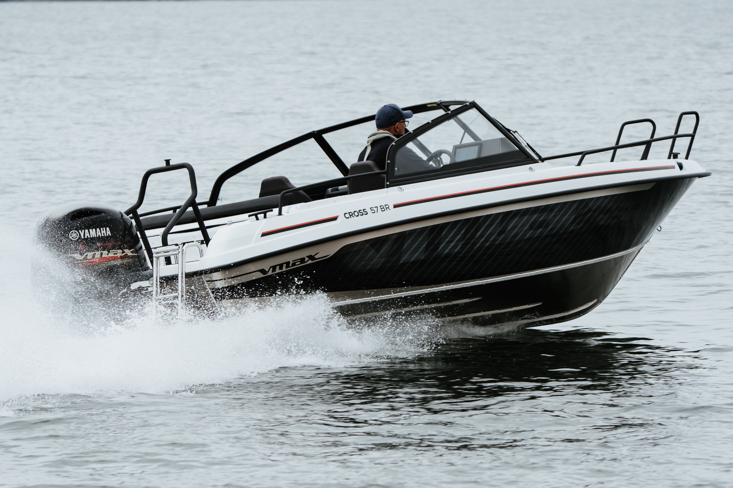 Yamarin Cross 57 BR VMAX - Kvarnbackens Båt AB