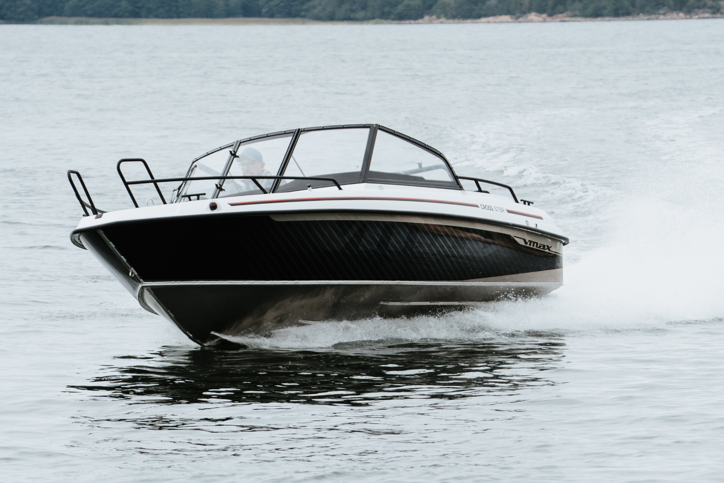 Yamarin Cross 57 BR VMAX - Kvarnbackens Båt AB