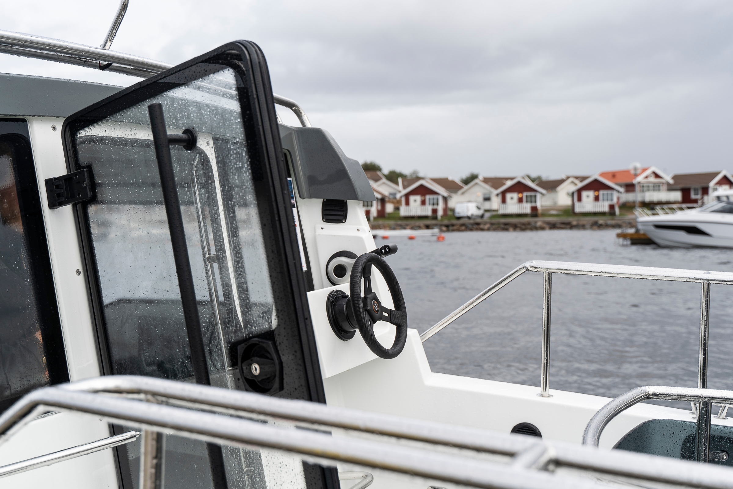 Yamarin Cross 60 Cabin - Kvarnbackens Båt AB