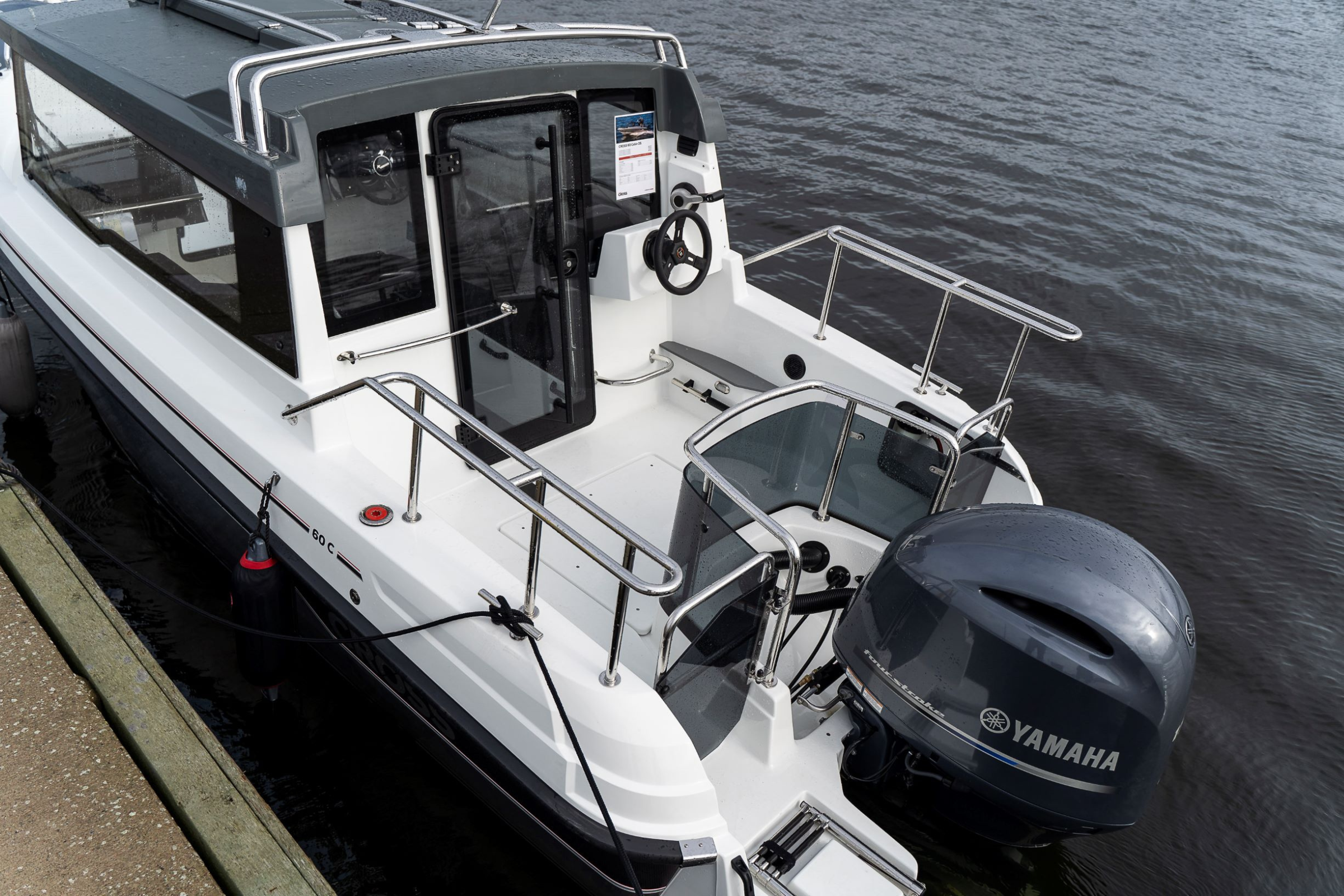 Yamarin Cross 60 Cabin - Kvarnbackens Båt AB