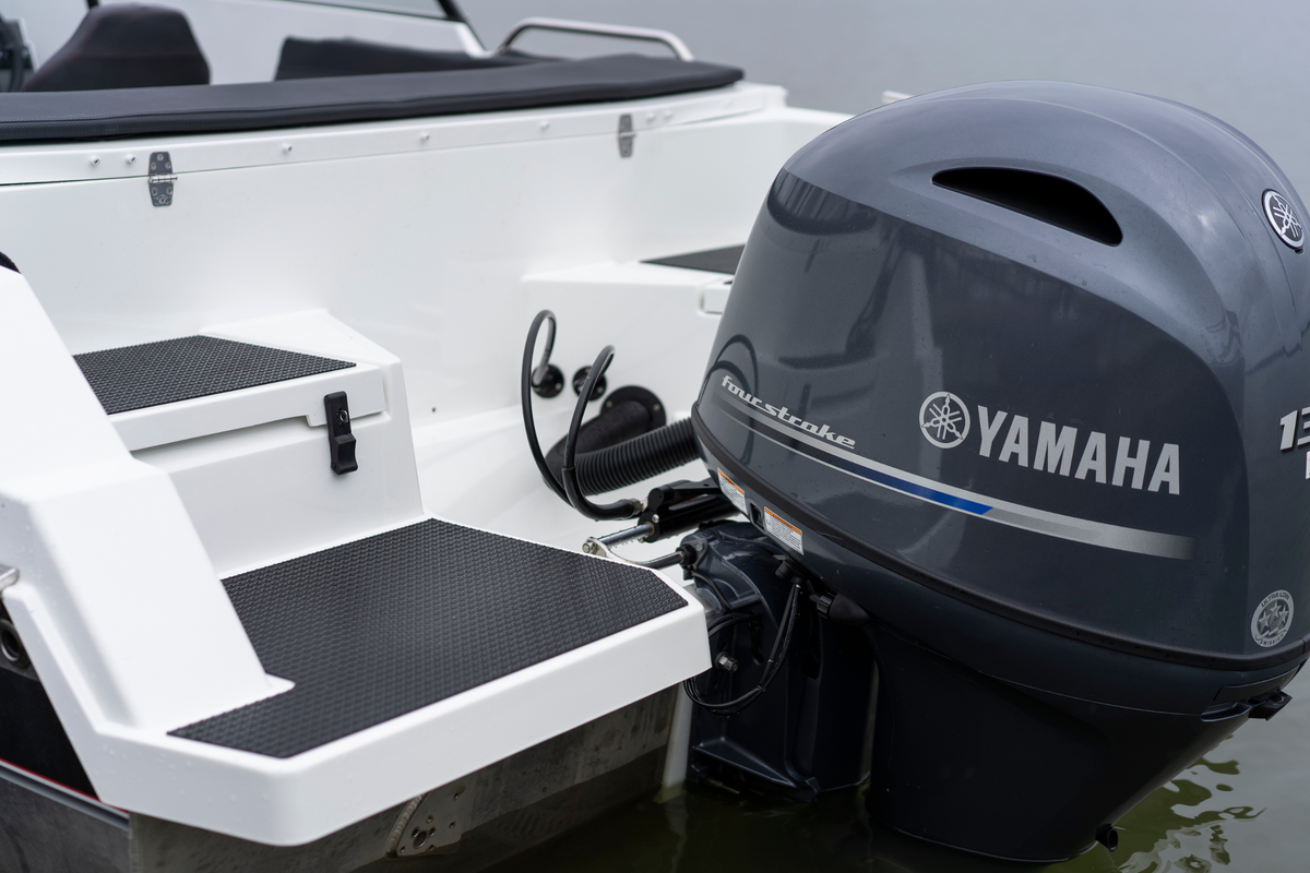 Yamarin Cross 62 BR - Kvarnbackens Båt AB
