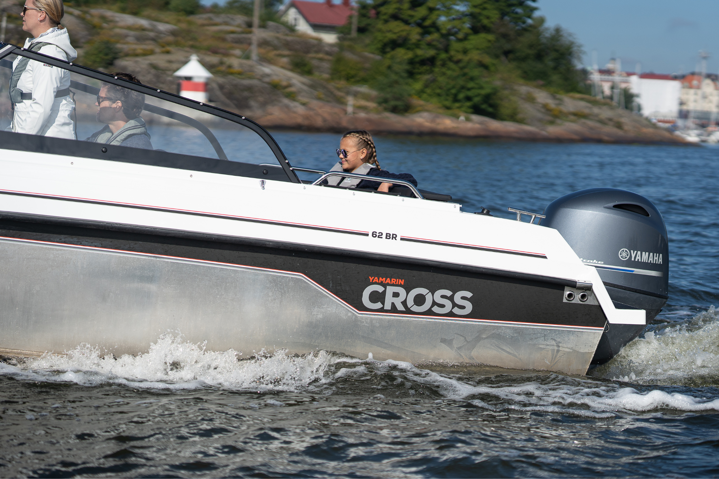 Yamarin Cross 62 BR - Kvarnbackens Båt AB