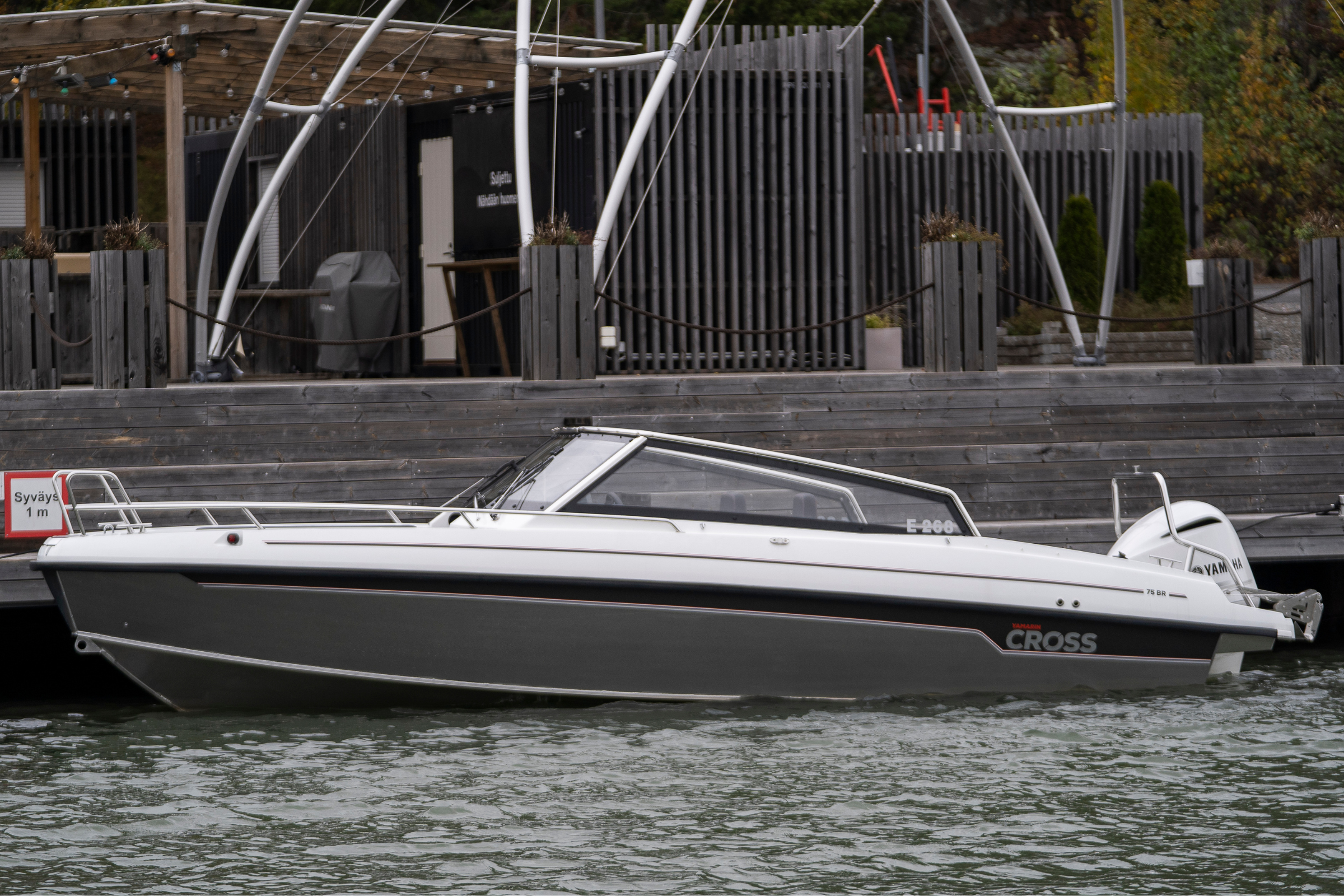Yamarin Cross 75 BR - Kvarnbackens Båt AB